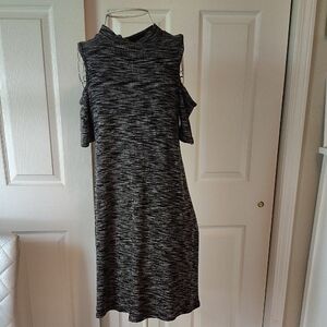 Soprano Black Sleeveless Sheath Dress